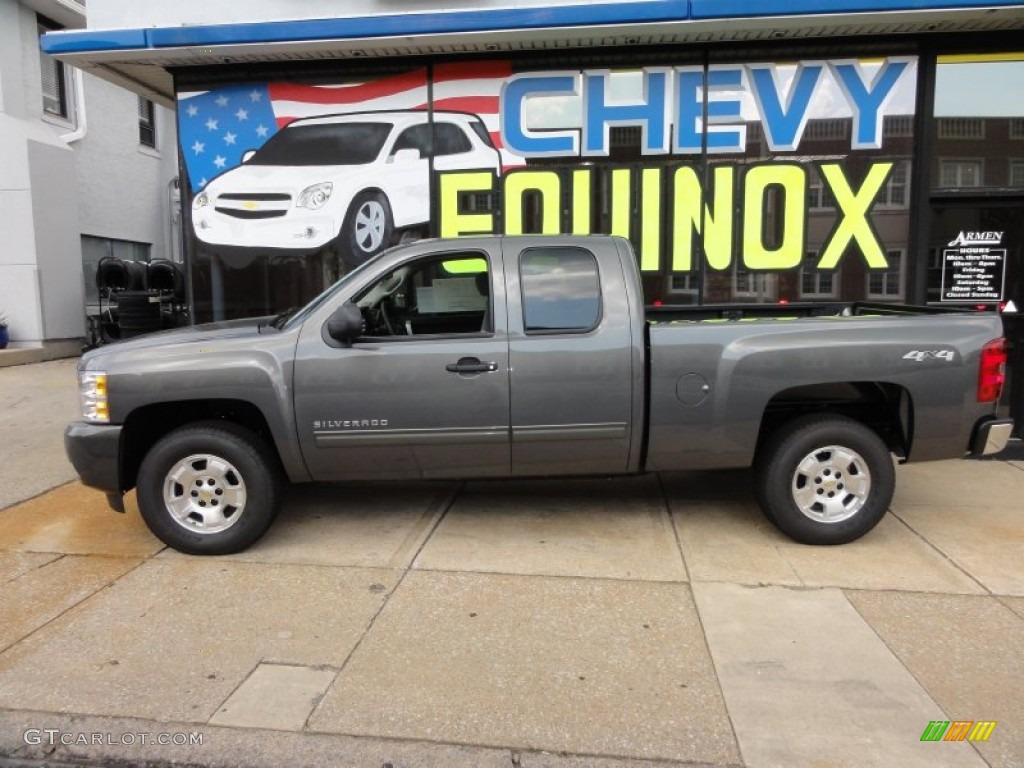 2011 Silverado 1500 LT Extended Cab 4x4 - Steel Green Metallic / Light Titanium/Dark Titanium photo #4