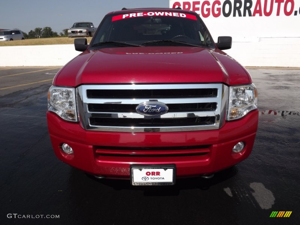 2009 Expedition XLT 4x4 - Sangria Red Metallic / Charcoal Black photo #2