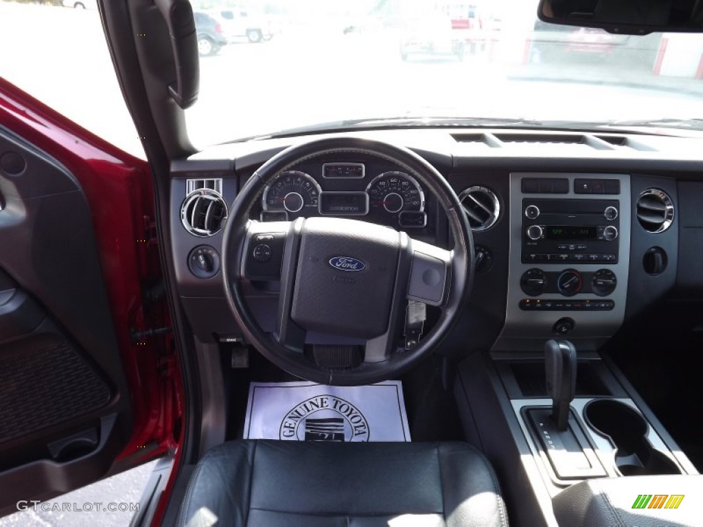 2009 Expedition XLT 4x4 - Sangria Red Metallic / Charcoal Black photo #8