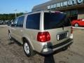 Light French Silk Metallic - Navigator Luxury 4x4 Photo No. 2