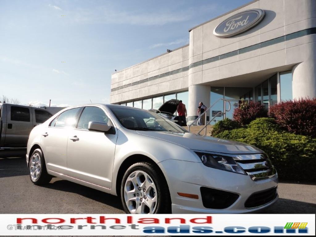 2011 Fusion SE V6 - Ingot Silver Metallic / Medium Light Stone photo #1