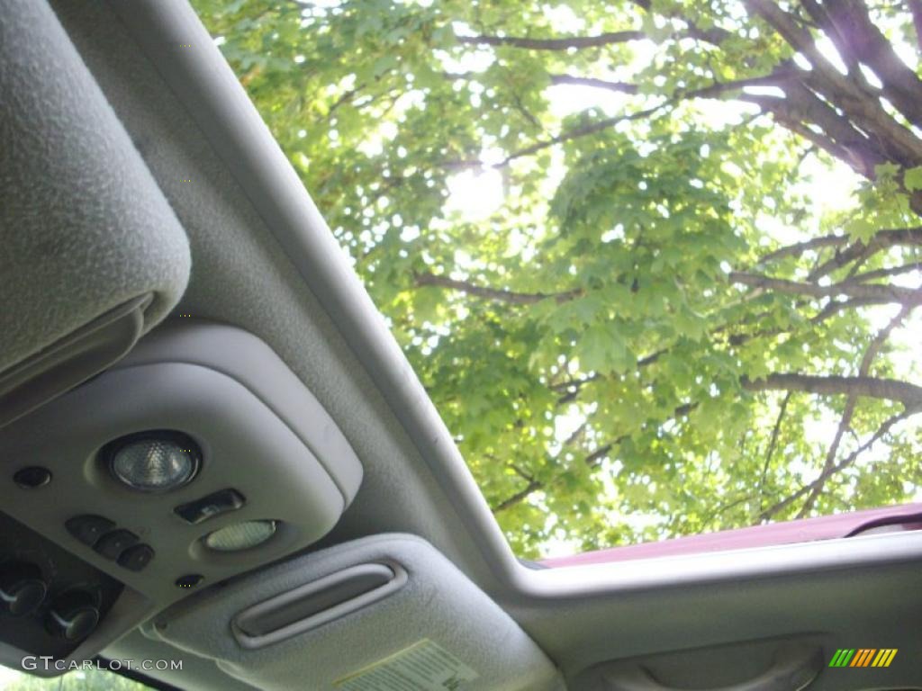 2004 Tahoe Z71 4x4 - Sport Red Metallic / Gray/Dark Charcoal photo #23