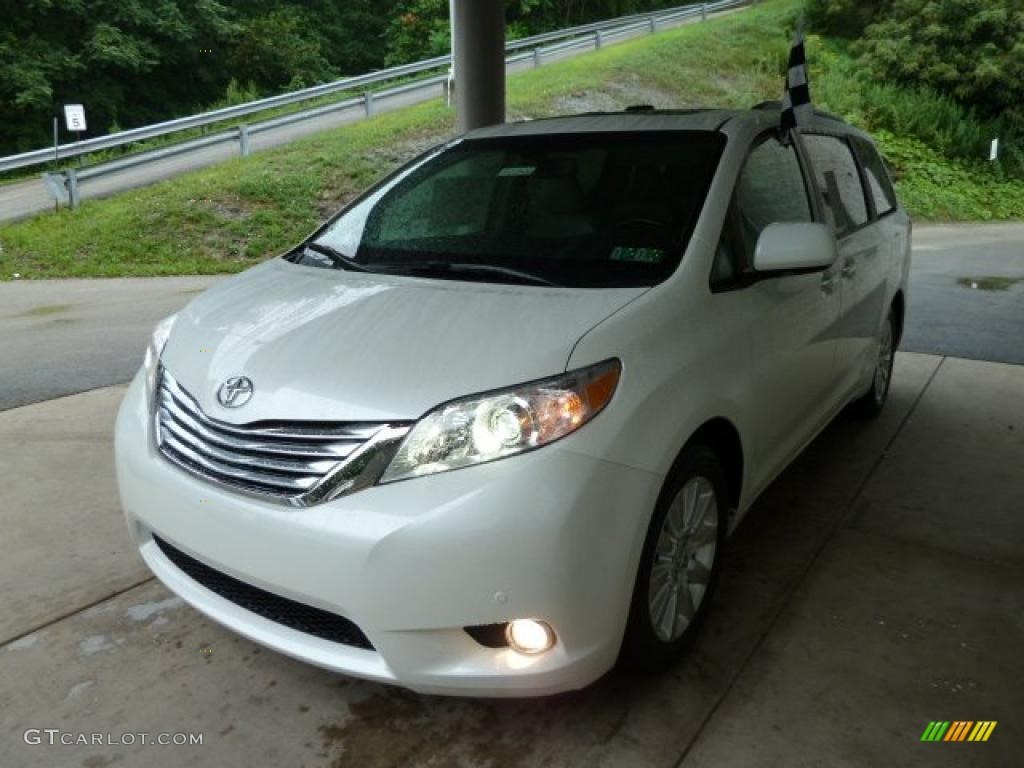 2011 Sienna Limited AWD - Blizzard White Pearl / Bisque photo #5
