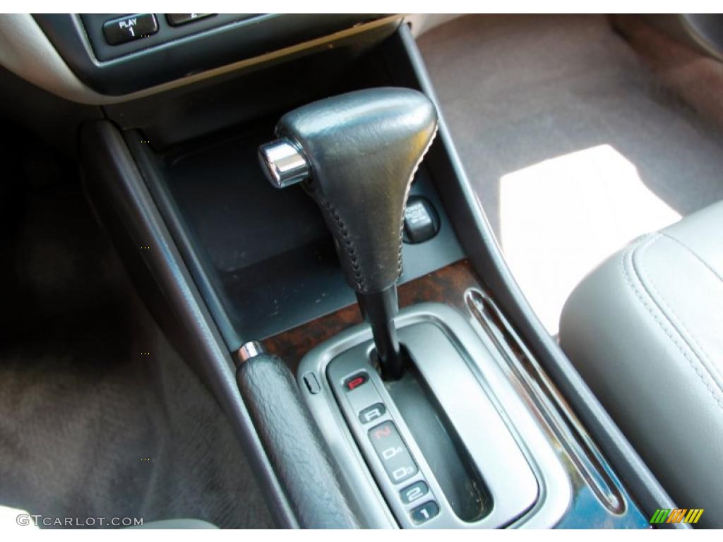 2001 Honda Accord EX Sedan 4 Speed Automatic Transmission Photo #52730436