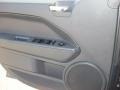 Steel Blue Metallic - Caliber SE Photo No. 12