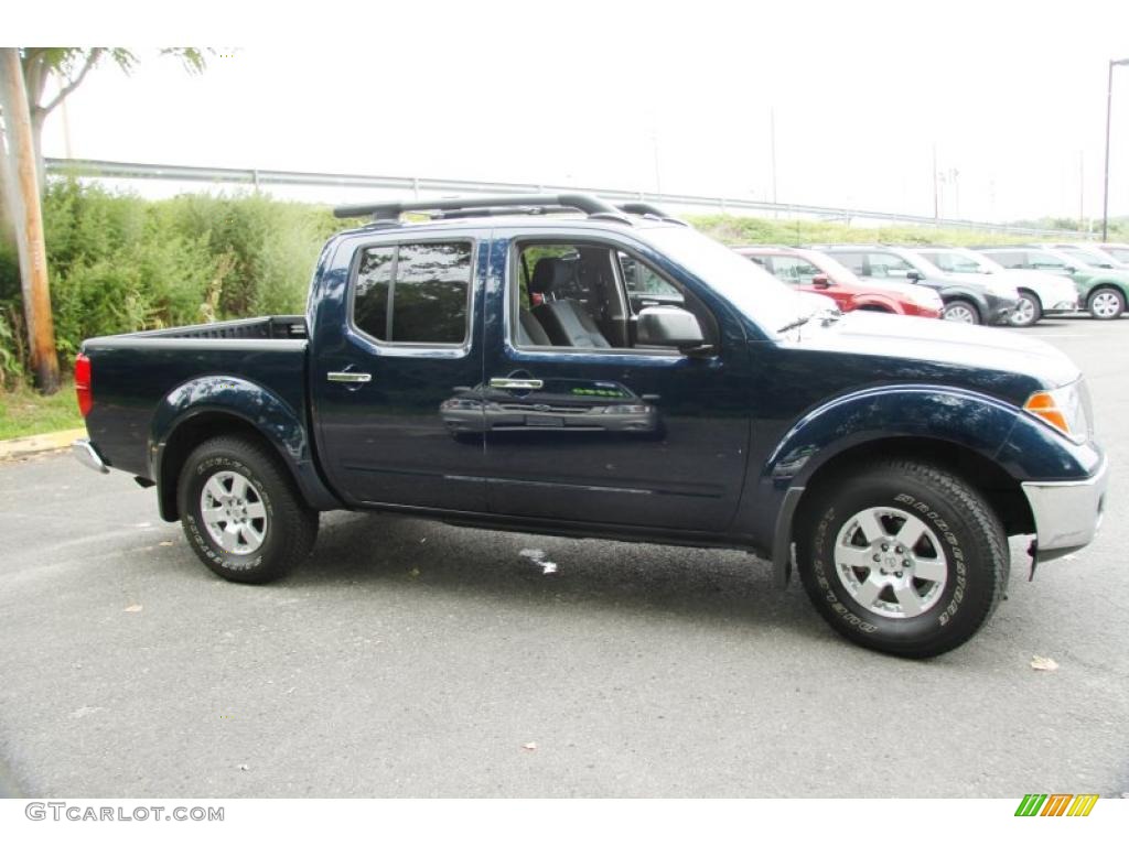 2008 Frontier SE Crew Cab 4x4 - Majestic Blue / Graphite photo #4