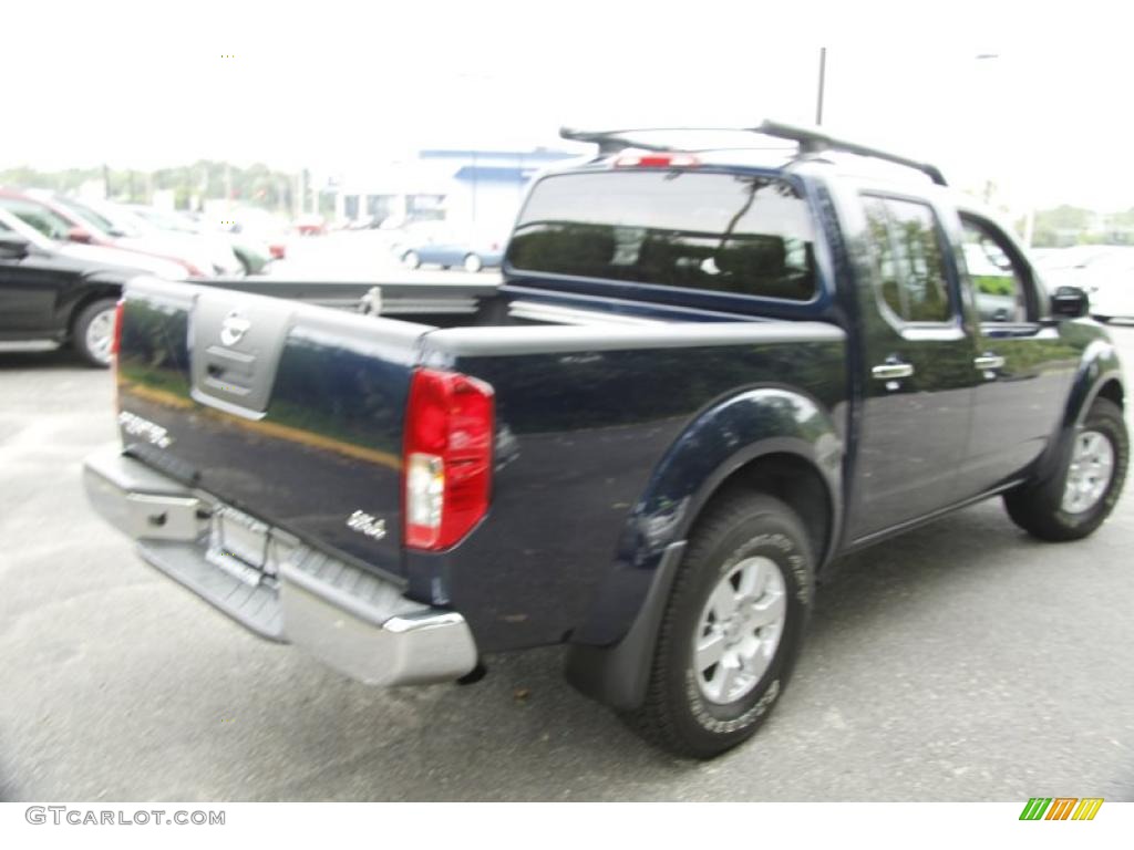 2008 Frontier SE Crew Cab 4x4 - Majestic Blue / Graphite photo #7