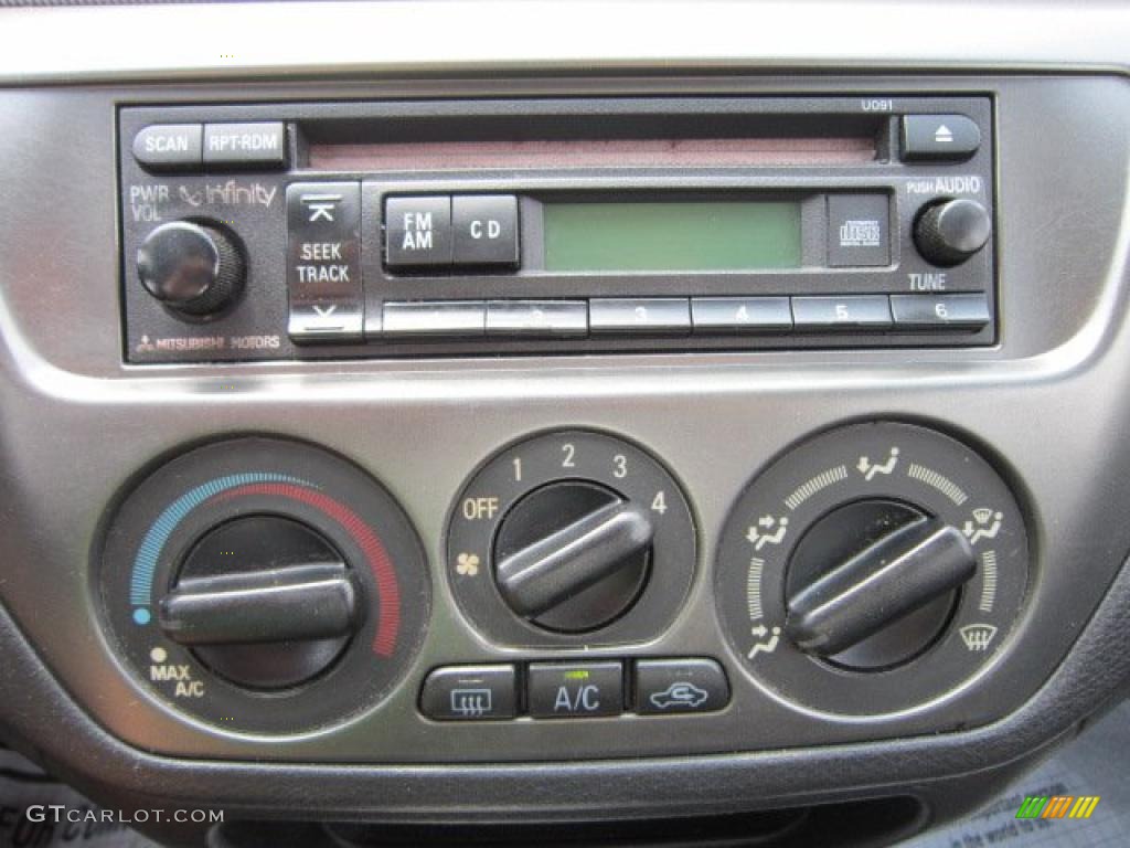2004 Mitsubishi Lancer RALLIART Controls Photos