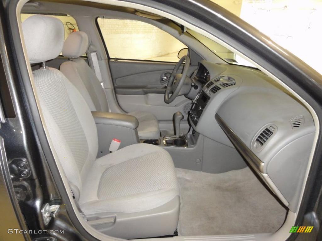 2006 Malibu LS Sedan - Medium Gray Metallic / Titanium Gray photo #20