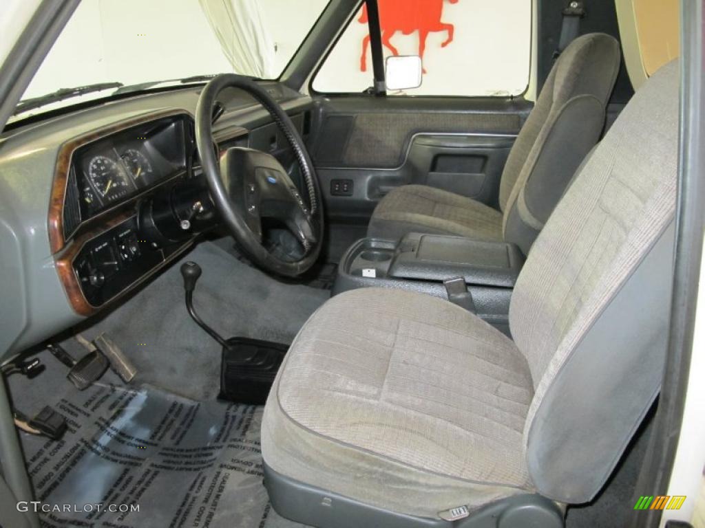 Dark Charcoal Interior 1990 Ford Bronco XLT 4x4 Photo #52740420