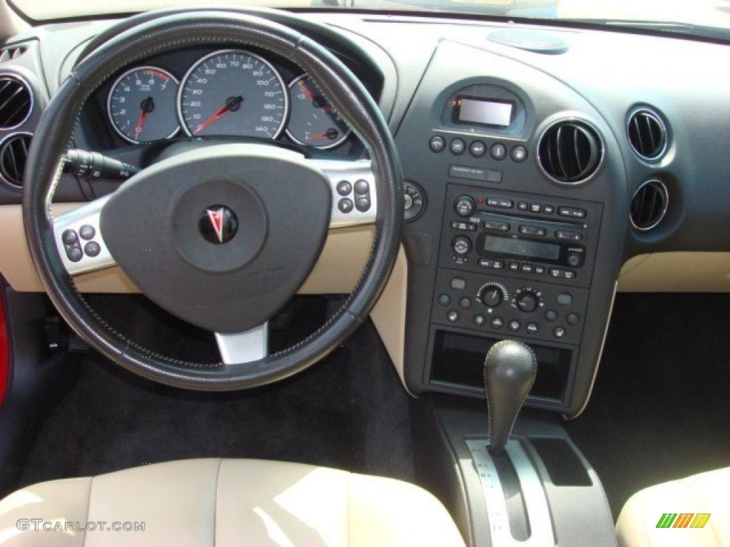 2007 Pontiac Grand Prix GT Sedan Dashboard Photos