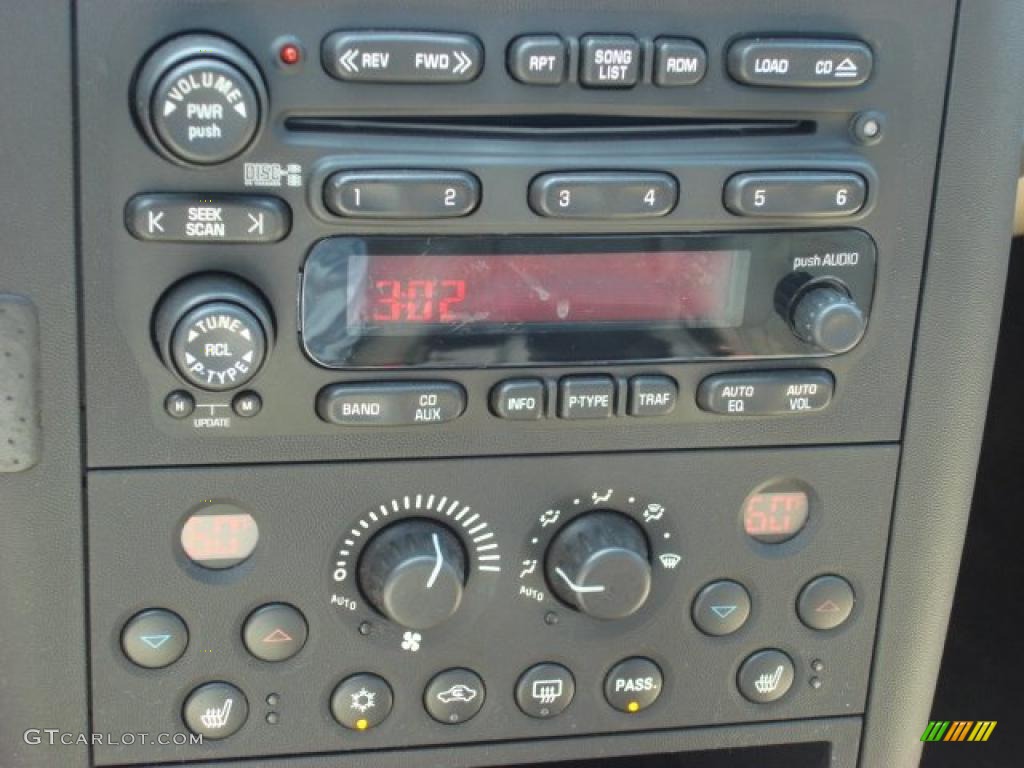 2007 Pontiac Grand Prix GT Sedan Controls Photo #52743208