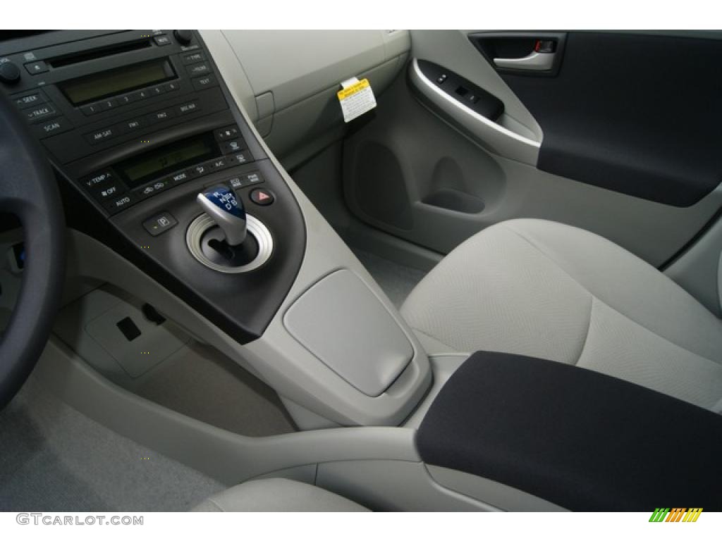 2011 Prius Hybrid II - Winter Gray Metallic / Misty Gray photo #6