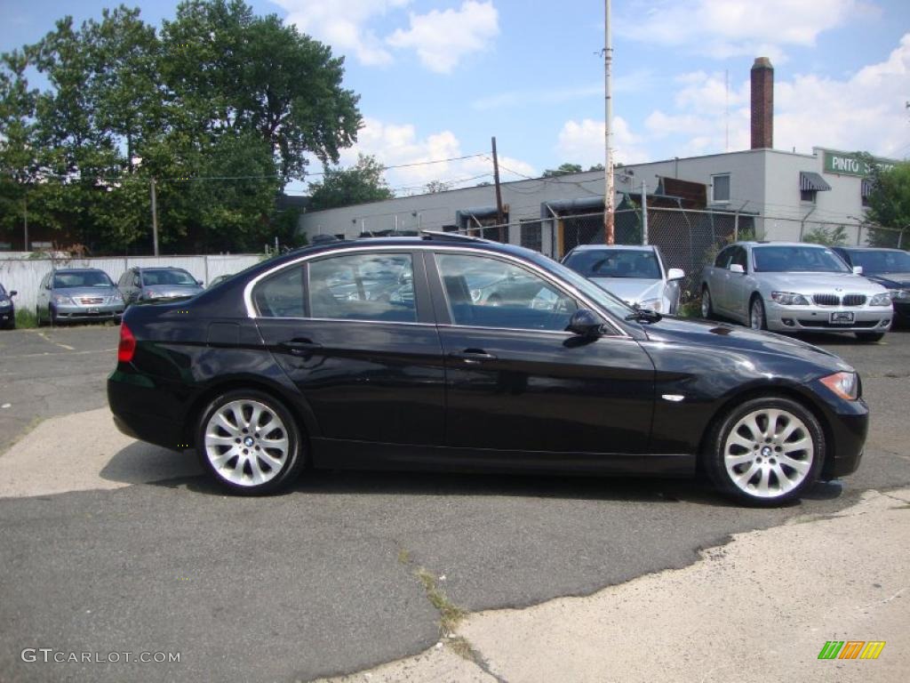 2006 3 Series 330xi Sedan - Jet Black / Black photo #15