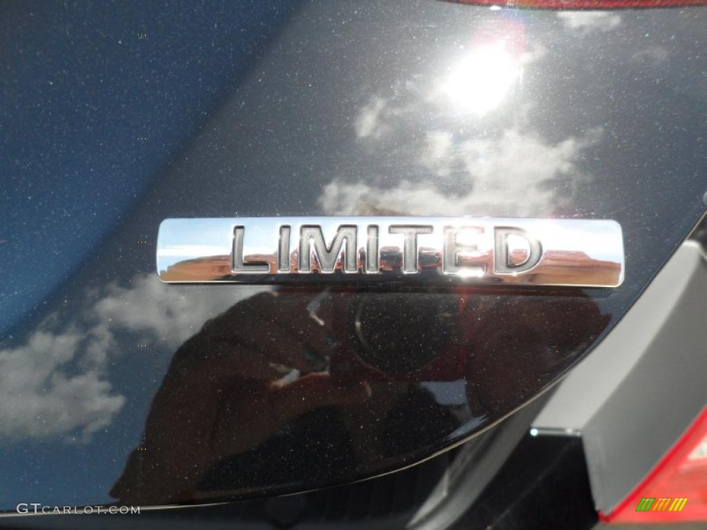 2011 Sonata Limited - Midnight Black / Black photo #16