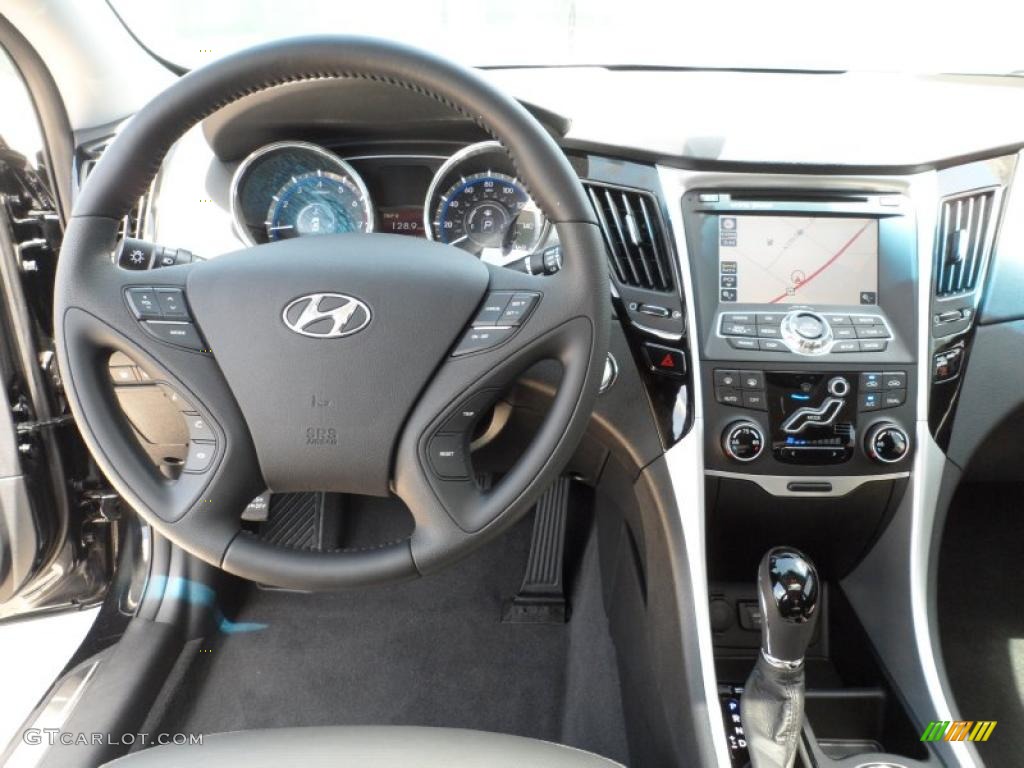 2011 Sonata Limited - Midnight Black / Black photo #27