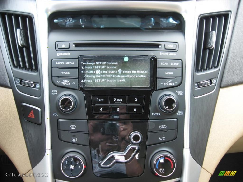 2012 Hyundai Sonata GLS Controls Photo #52747904