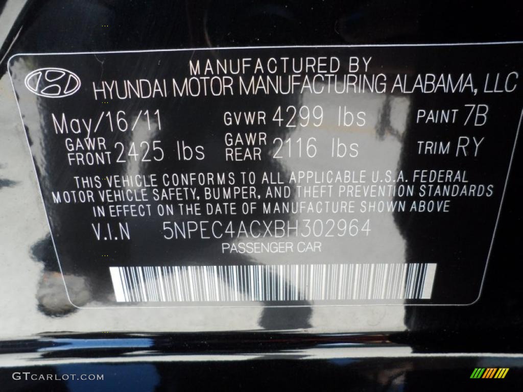 2011 Sonata Limited - Midnight Black / Black photo #37