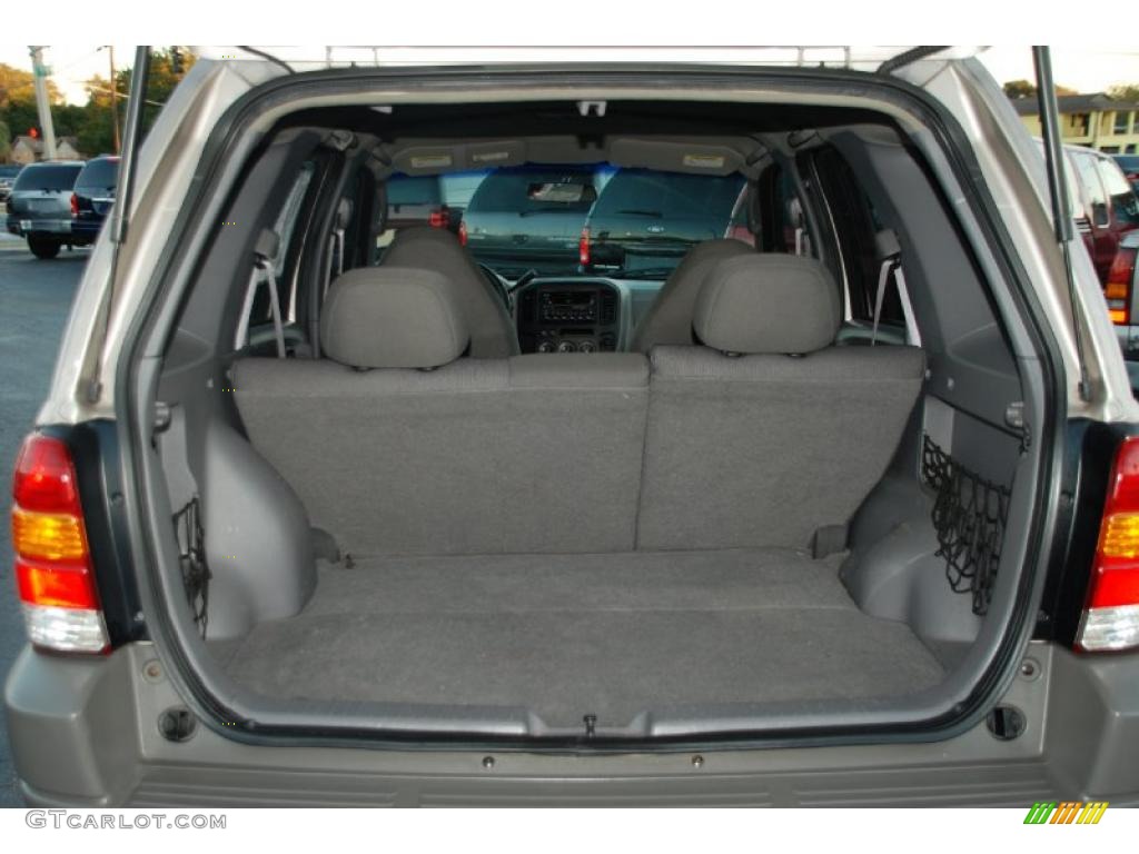2001 Ford Escape XLT V6 Trunk Photo #52748268