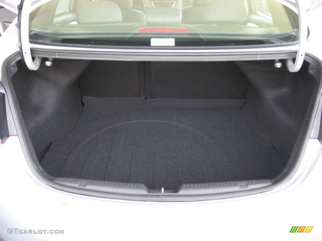 2012 Hyundai Elantra GLS Trunk Photo #52748552