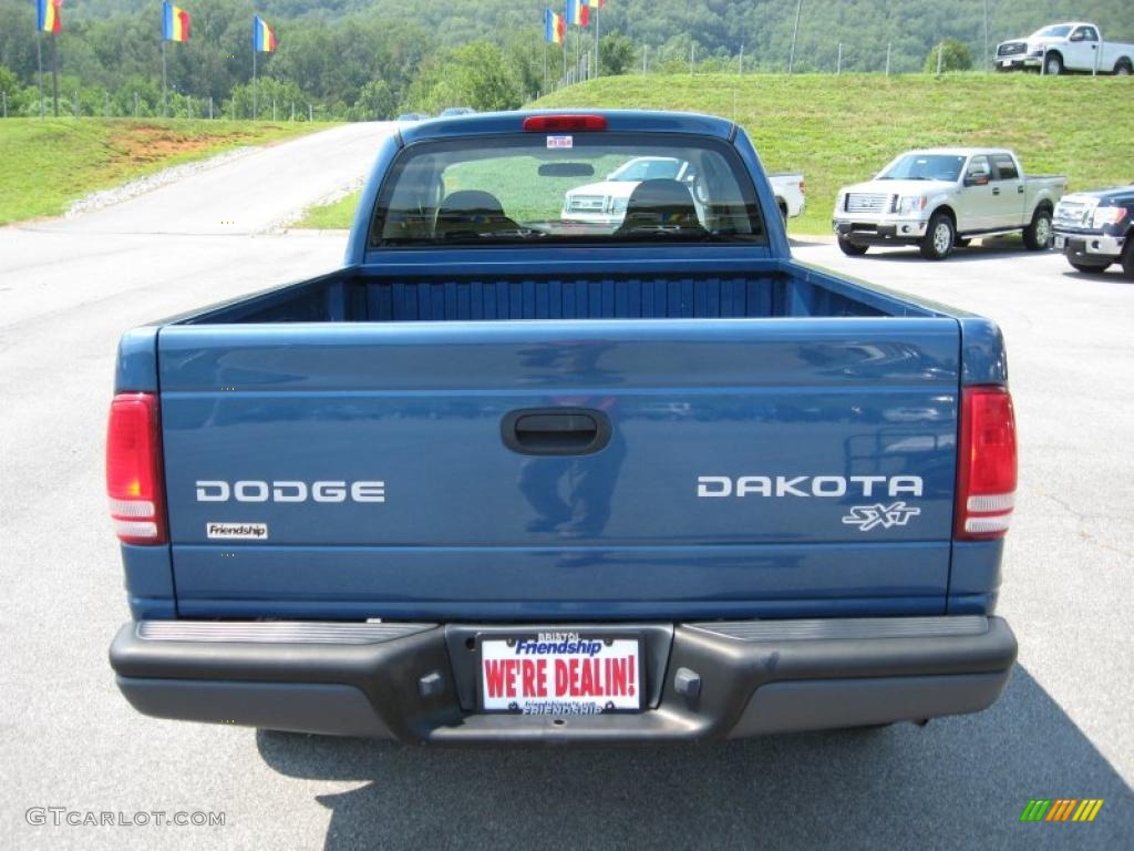 2004 Dakota SXT Club Cab 4x4 - Atlantic Blue Pearl / Dark Slate Gray photo #7