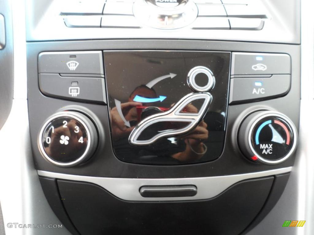 2012 Hyundai Sonata SE Controls Photo #52751552
