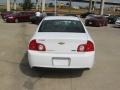 Summit White - Malibu LT Sedan Photo No. 4