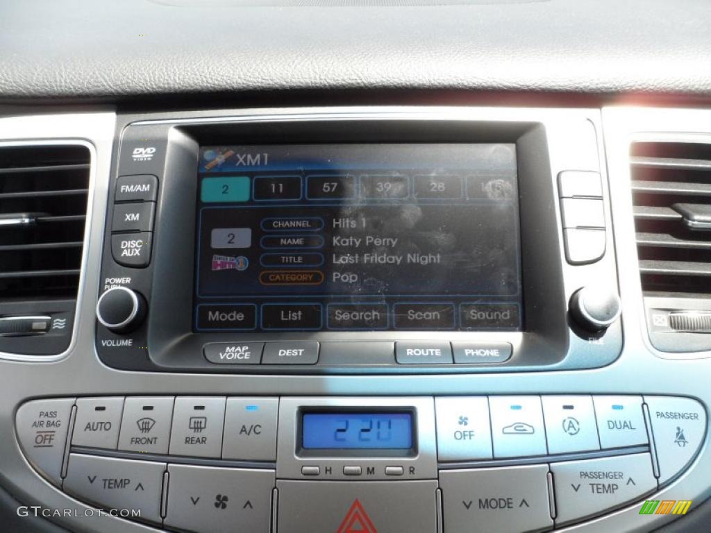 2012 Hyundai Genesis 3.8 Sedan Controls Photo #52752728
