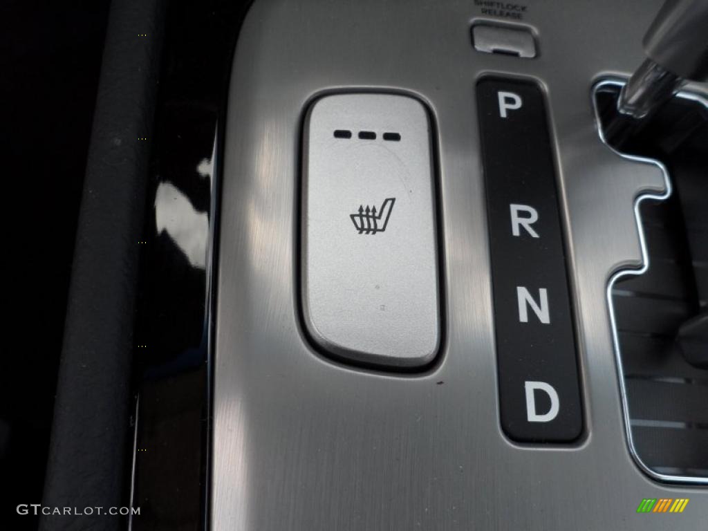 2012 Hyundai Genesis 3.8 Sedan Controls Photo #52752816