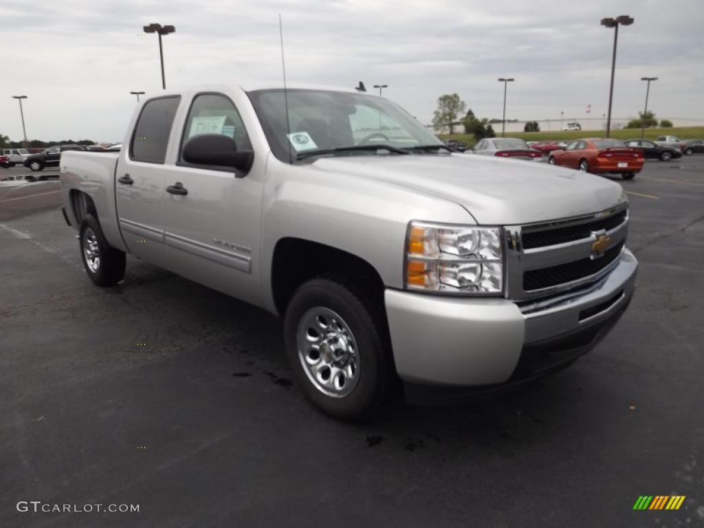 2011 Silverado 1500 LS Crew Cab - Sheer Silver Metallic / Dark Titanium photo #3