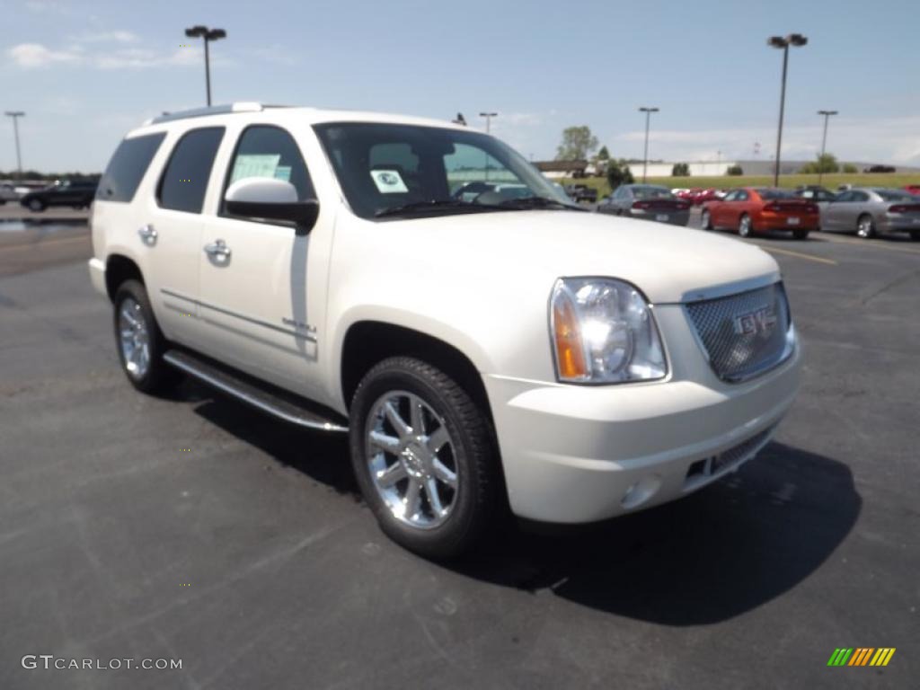 White Diamond Tintcoat 2011 GMC Yukon Denali Exterior Photo #52754556