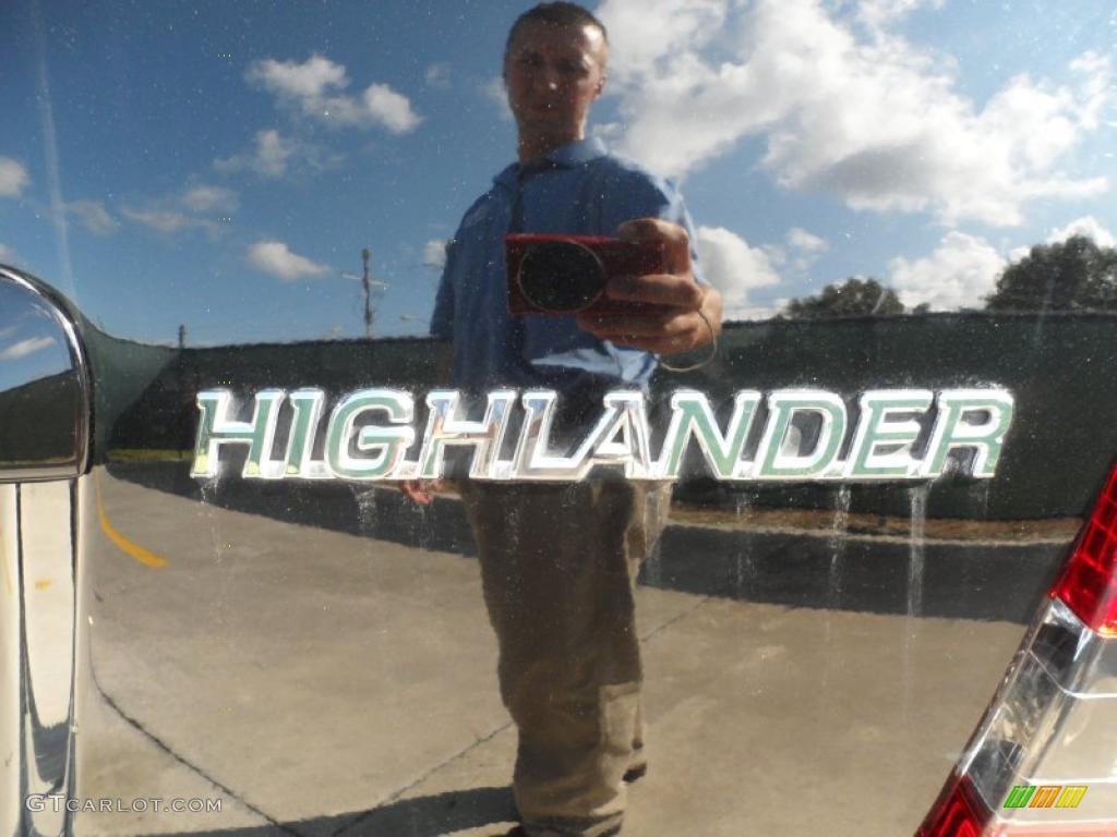 2007 Highlander V6 - Black / Ash Gray photo #19