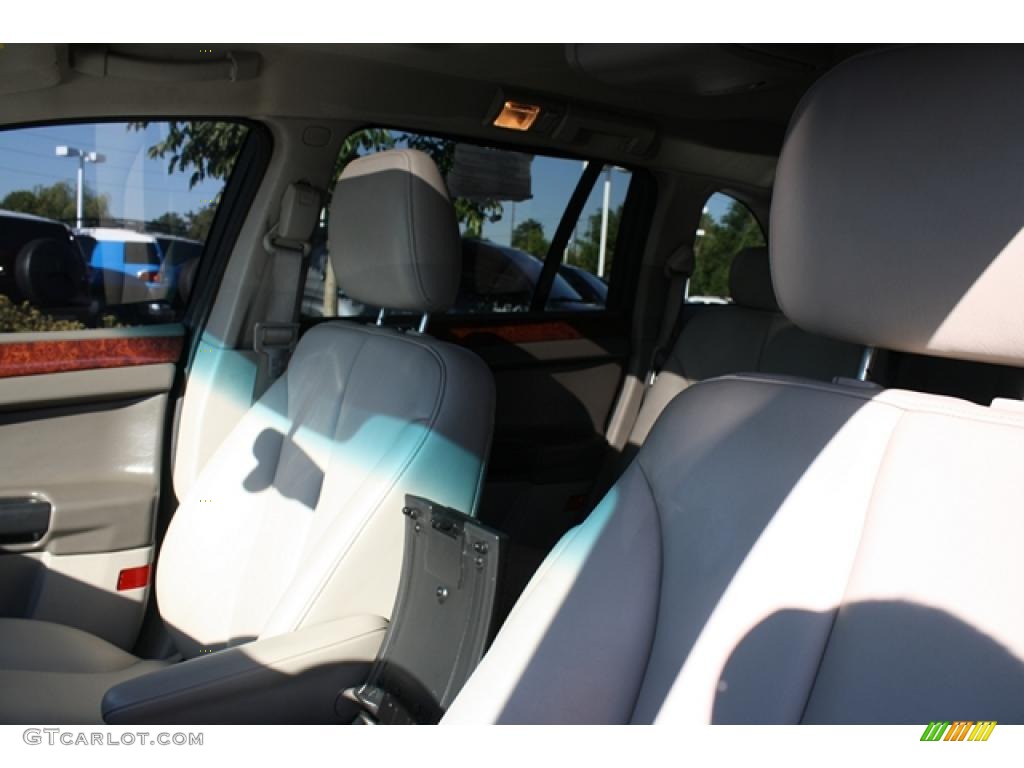 2004 Pacifica AWD - Stone White / Light Taupe photo #11