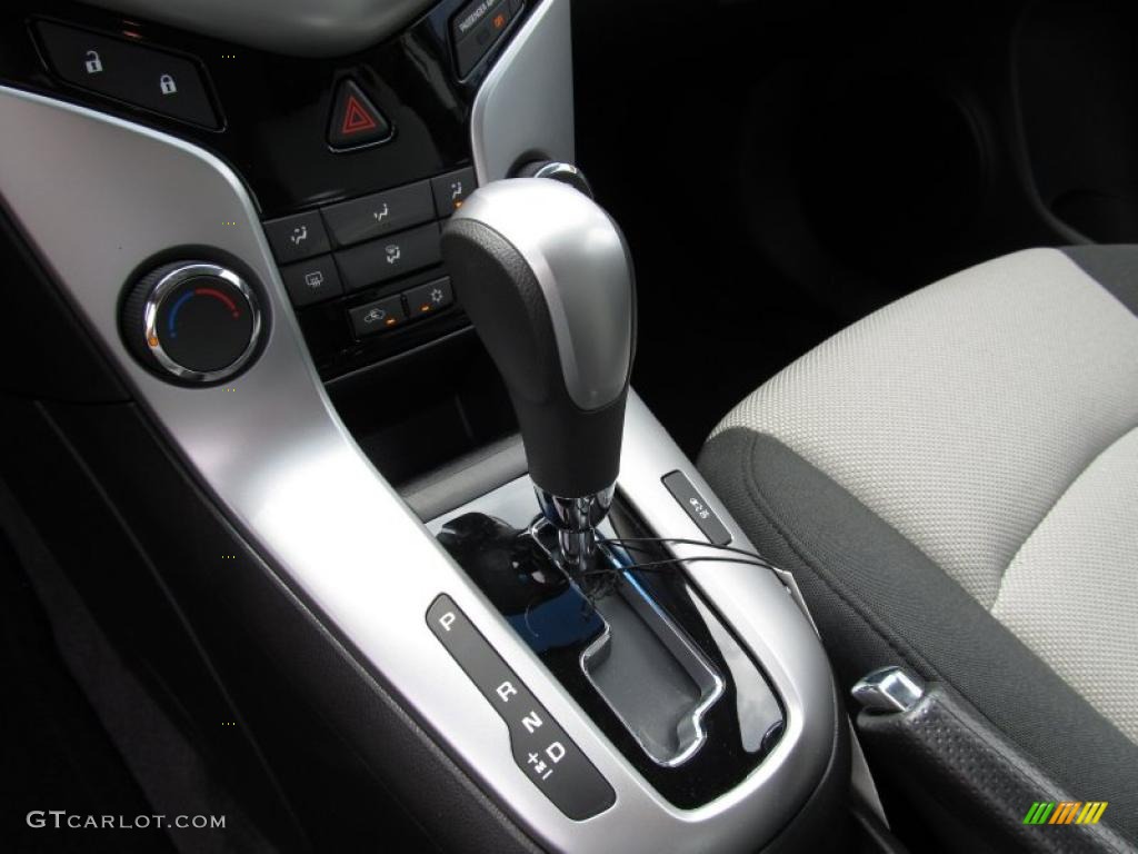 2012 Chevrolet Cruze LS 6 Speed Automatic Transmission Photo #52762948