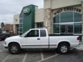 Summit White - S10 LS Extended Cab 4x4 Photo No. 10
