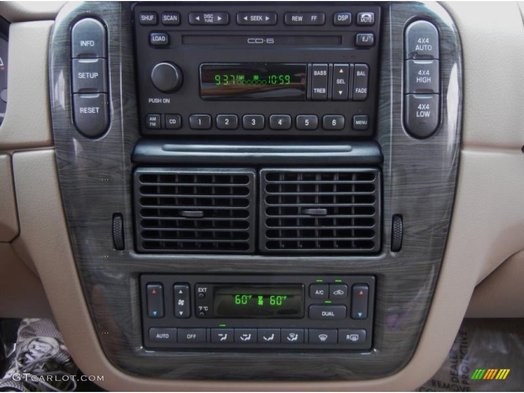 2002 Ford Explorer Limited 4x4 Audio System Photo #52769211