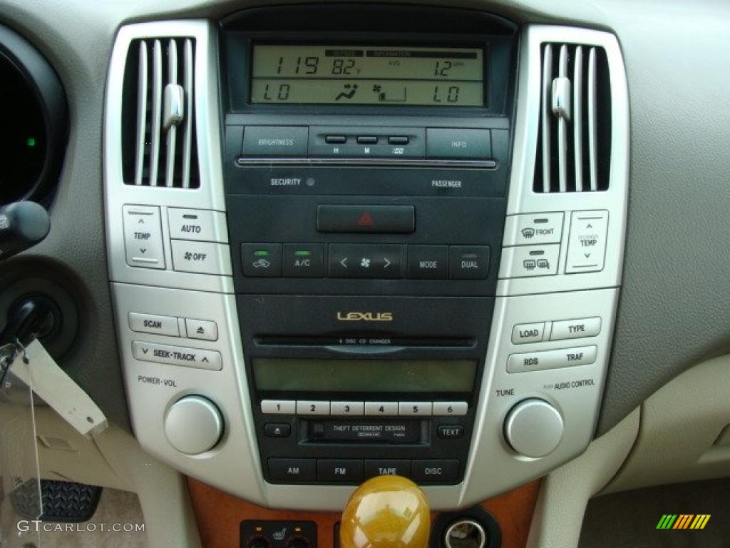 2004 RX 330 AWD - Crystal White Pearl / Ivory photo #11