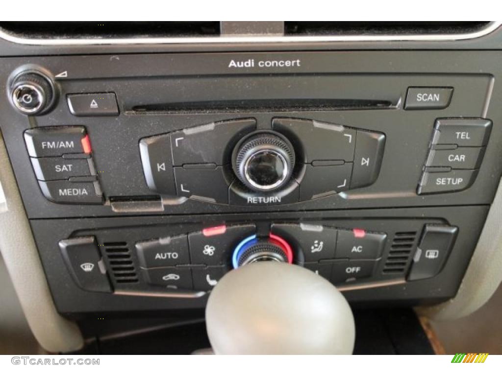 2011 Audi A5 2.0T quattro Coupe Controls Photo #52774400