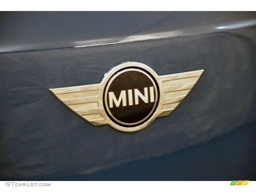 2011 Mini Cooper S Countryman All4 AWD Marks and Logos Photos