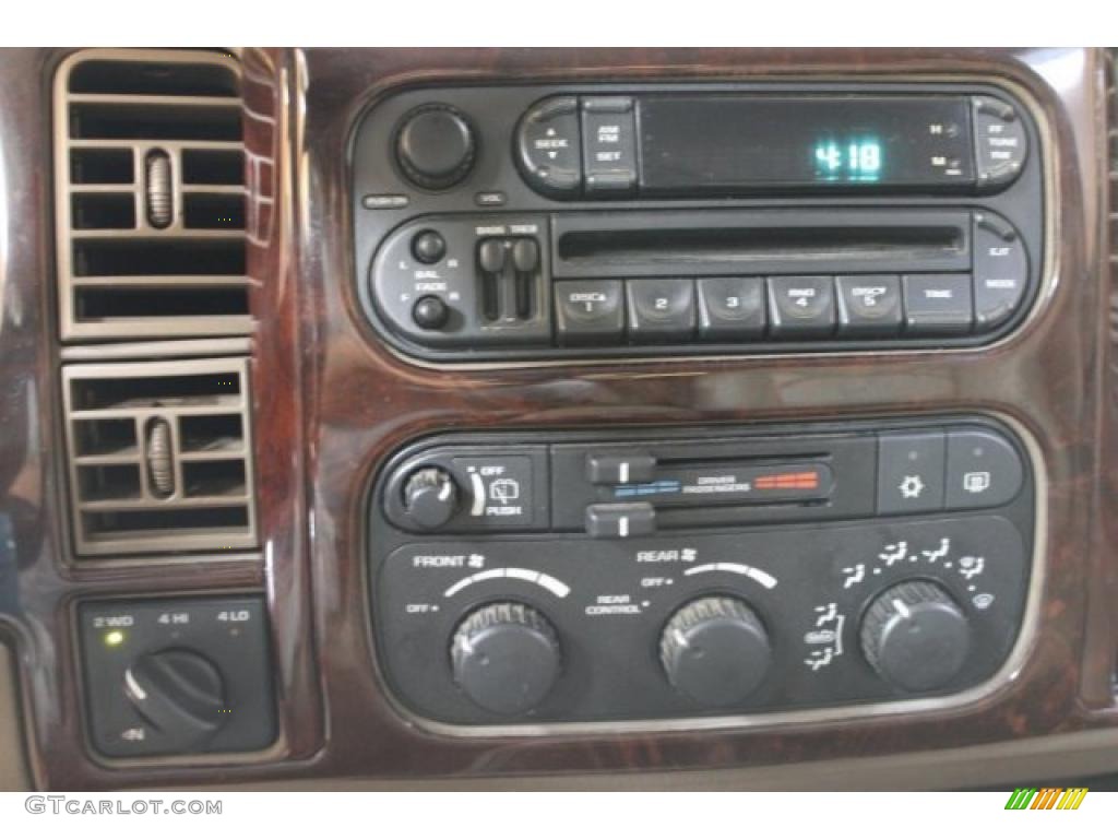 2002 Dodge Durango SLT Plus 4x4 Audio System Photo #52779600
