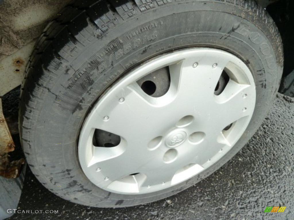 2001 ECHO Sedan - Super White / Shadow Gray photo #6
