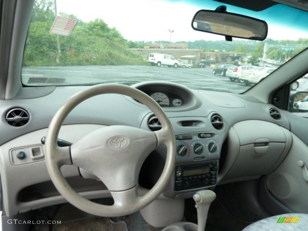 2001 ECHO Sedan - Super White / Shadow Gray photo #9