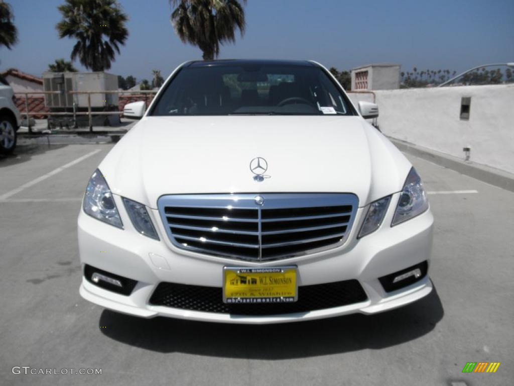2011 E 350 Sedan - Arctic White / Black photo #2