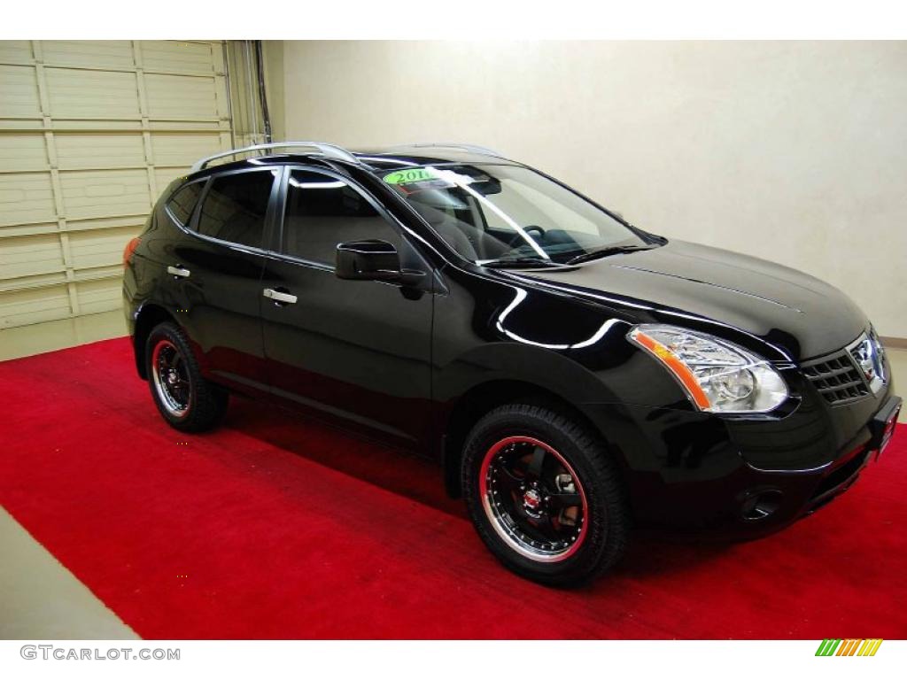 Wicked Black Nissan Rogue