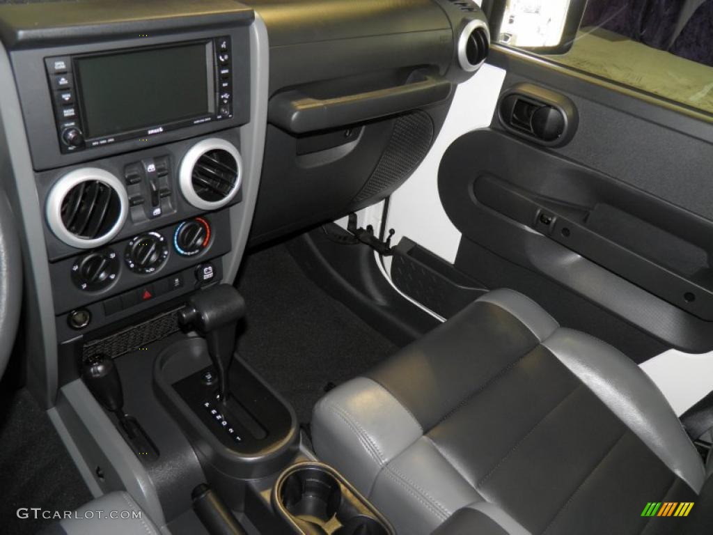 Dark Slate Gray/Medium Slate Gray Interior 2010 Jeep Wrangler Unlimited Sahara 4x4 Photo #52785428