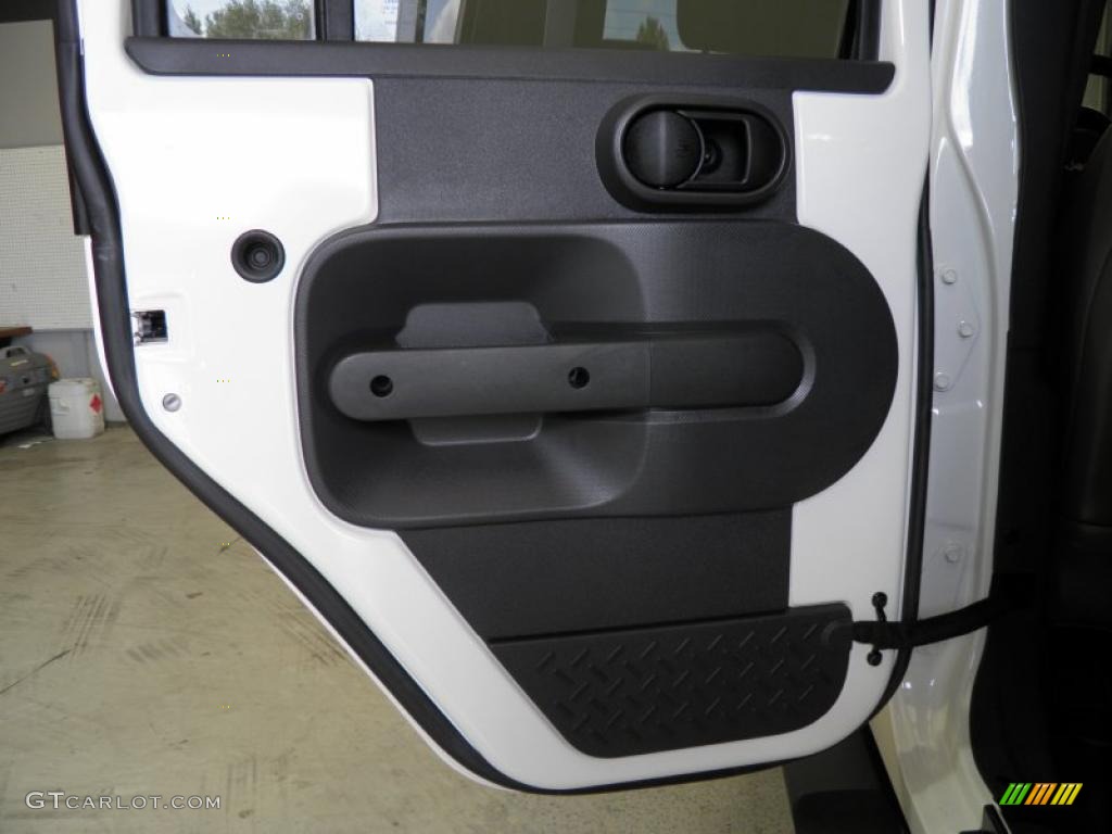 2010 Jeep Wrangler Unlimited Sahara 4x4 Dark Slate Gray/Medium Slate Gray Door Panel Photo #52785648