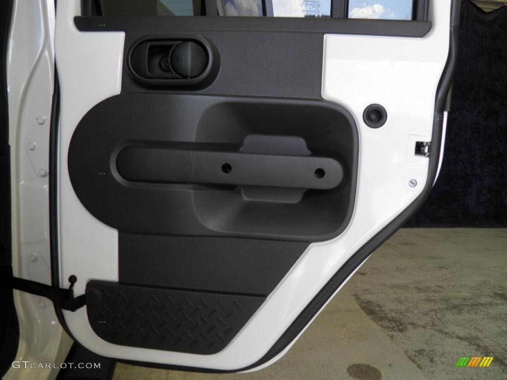 2010 Jeep Wrangler Unlimited Sahara 4x4 Dark Slate Gray/Medium Slate Gray Door Panel Photo #52785664