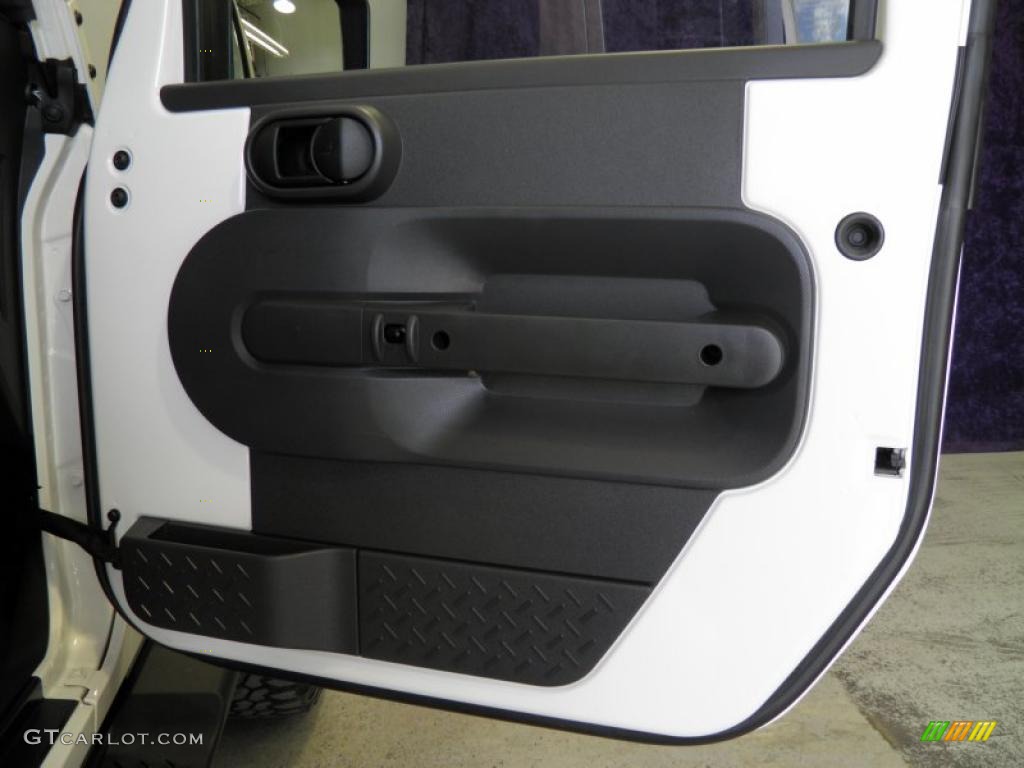 2010 Jeep Wrangler Unlimited Sahara 4x4 Dark Slate Gray/Medium Slate Gray Door Panel Photo #52785680