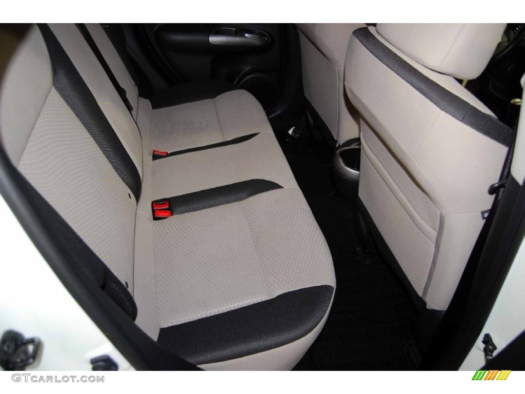 Gray/Silver Trim Interior 2011 Nissan Juke SV Photo #52787016