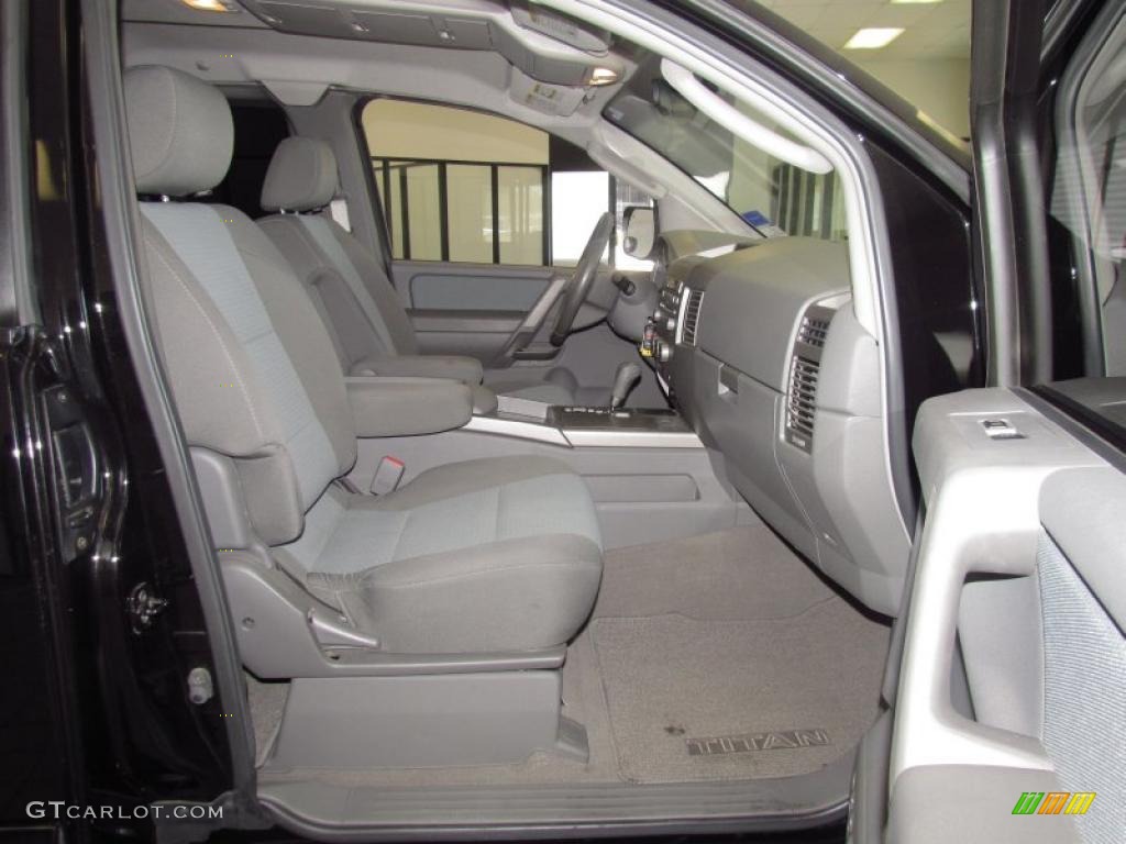 Graphite/Titanium Interior 2006 Nissan Titan SE King Cab Photo #52789084